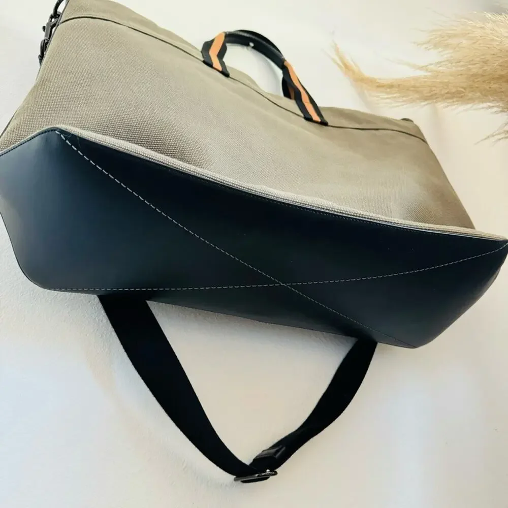 COACH UNISEX Olive Green Black Canvas Leather Zip Travel Shoulder Tote Bag 43